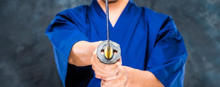 Come impugnare una katana